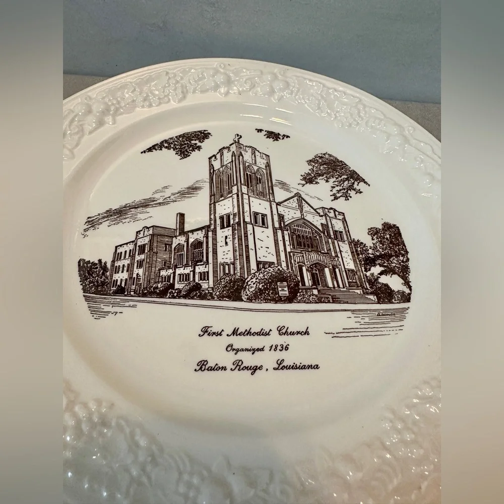 Homer Laughlin Plate - First Methodist Baton Rouge, LA  EST 1836 Vtg. Eggshell